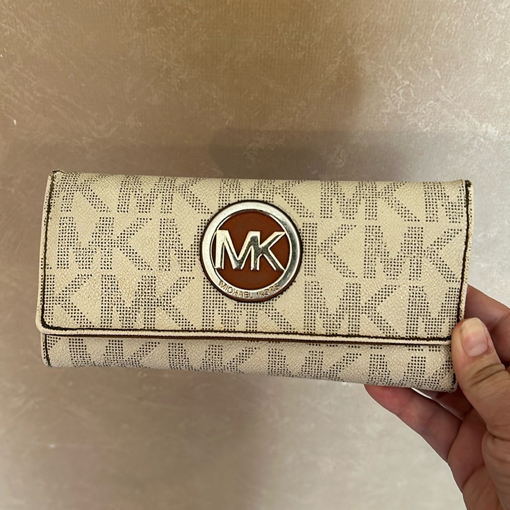Michael Kors Used Wallet